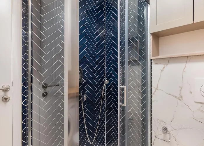 Kovac Family A4 * ماكارسكا